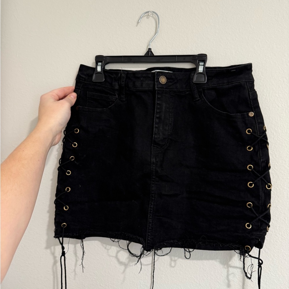 Windsor Black Mini Skirt with Ruched Details for Night Out